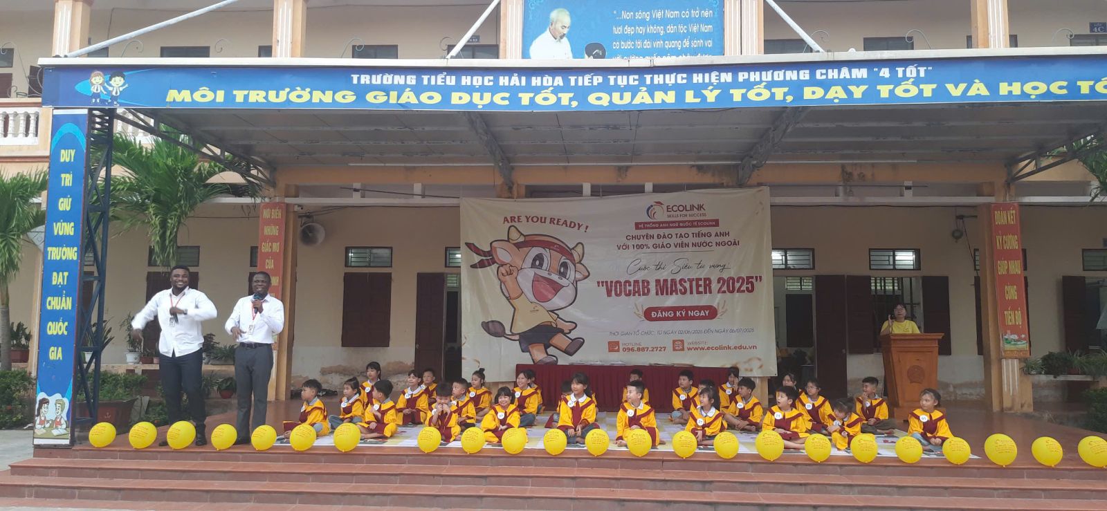 Description: C:\Users\ADMIN\Desktop\Ảnh Tư liệu\Rung chuông Vàng\z6615645767802_01634e8cdf86316b796d962038a72681.jpg