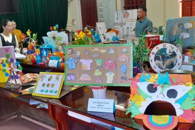 TRƯNG BÀY SẢN PHẢM STEM – TRƯỜNG TIỂU HỌC HẢI HÒA  NĂM HỌC 2023 – 2024.