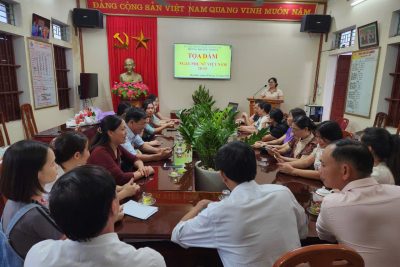 Tọa đàm kỉ niệm ngày Phụ nữ Việt Nam 20-10 của Trường Tiểu học Hải Hòa.